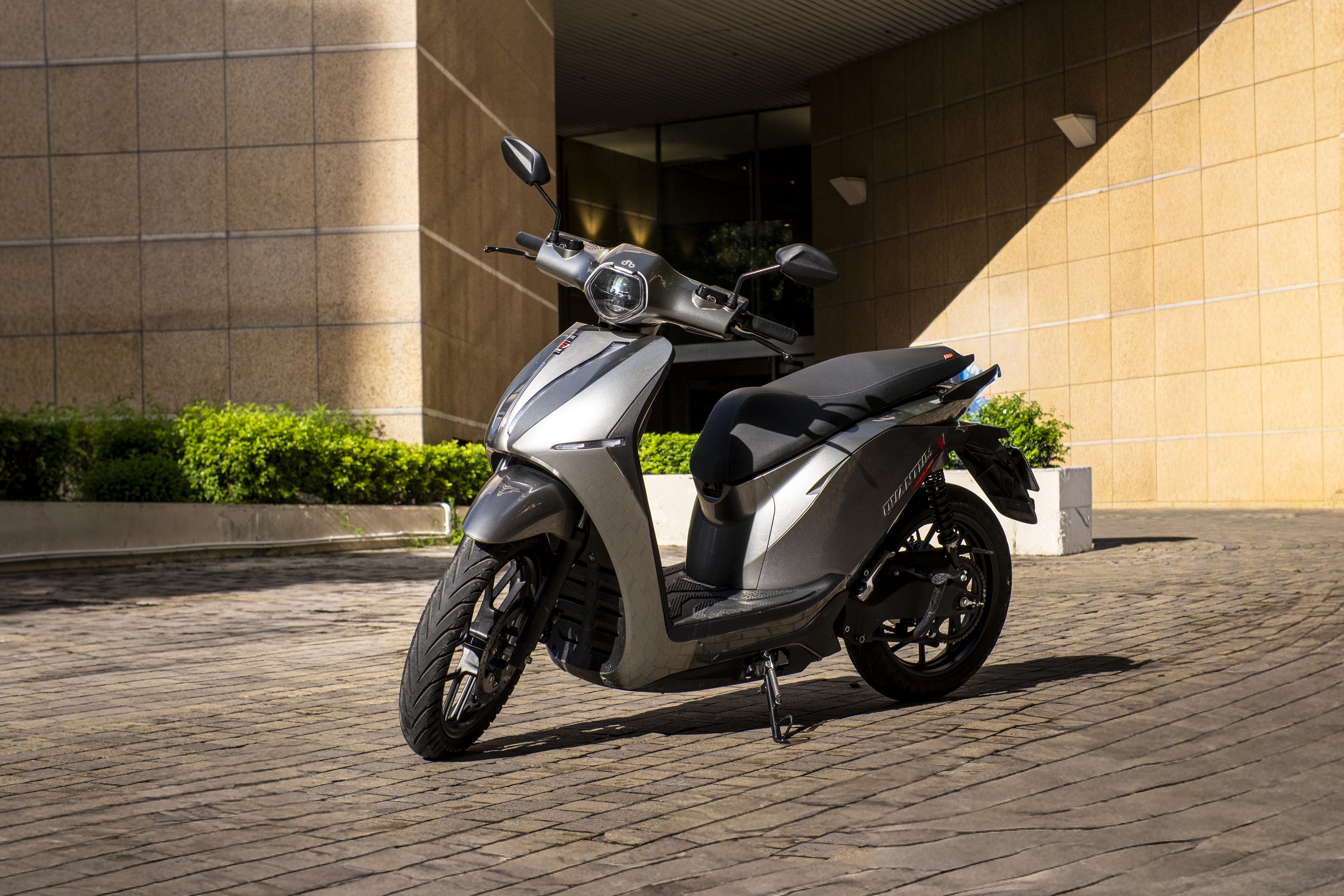 3 tháng chuyển từ Vespa S sang Dat Bike Quantum S1: Xe máy điện không ‘nhạt’ như tôi nghĩ!