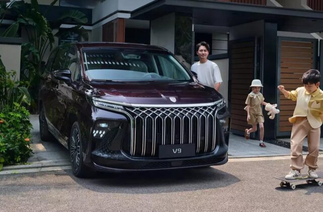 Thương hiệu ô tô của Dongfeng chuẩn bị bán xe ở Việt Nam, thêm đối thủ cho Kia Carnival