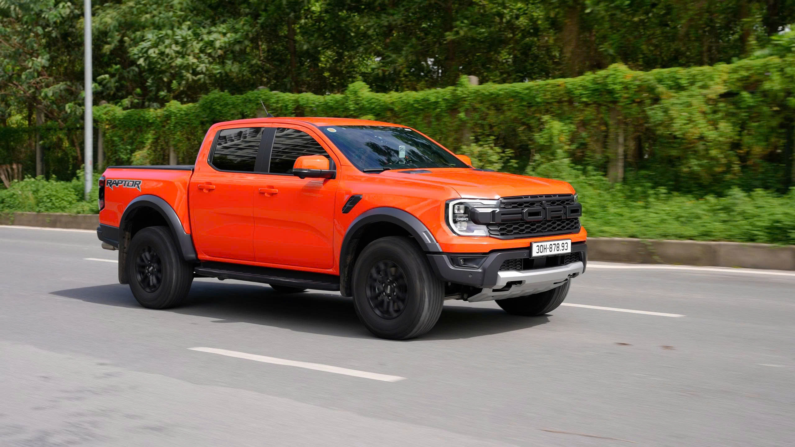 Ford Ranger Raptor V6 3.0: Đã Sướng Có Tốn Xăng?