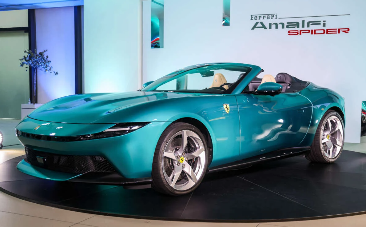 Siêu xe Ferrari Amalfi Spider ra mắt Đông Nam Á: Động cơ V8 640 mã lực, giá dự kiến hơn 19 tỷ